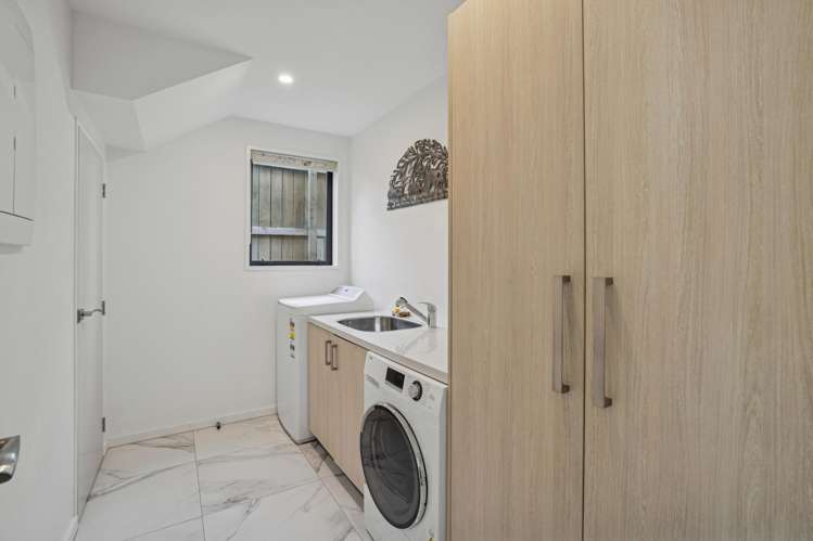 560 Peninsula Road Kelvin Heights_12