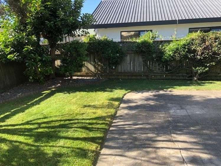 2/68A Guppy Road Greenmeadows_23