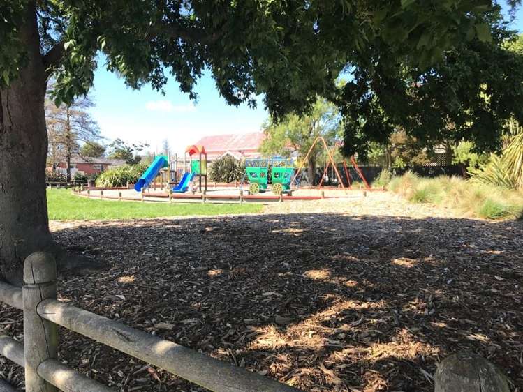 40 Grafton Street Waltham_27