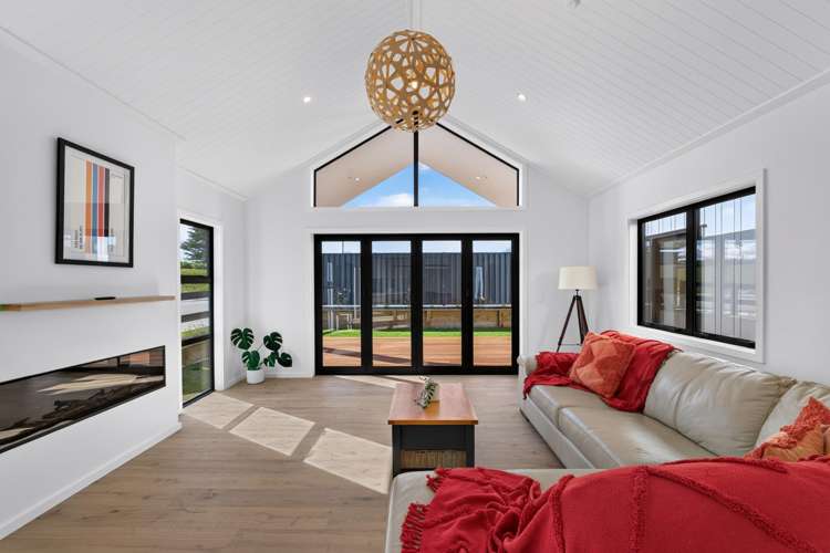 8 Annie Aranui Drive Poraiti_10
