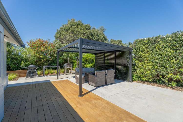 114 Kauri Crescent Matarangi_30