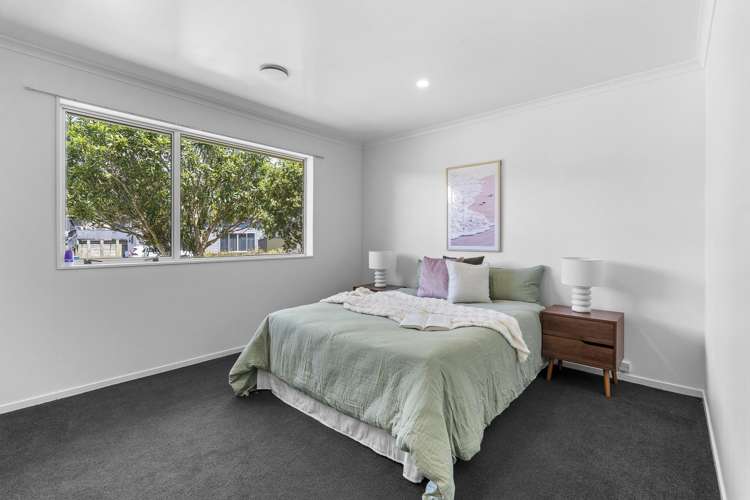 10 Waterloo Place Westown_11