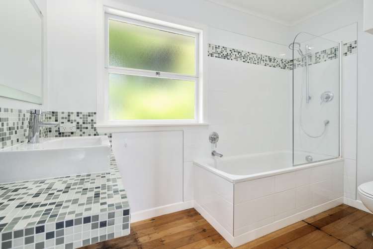 794 West Coast Road Oratia_10