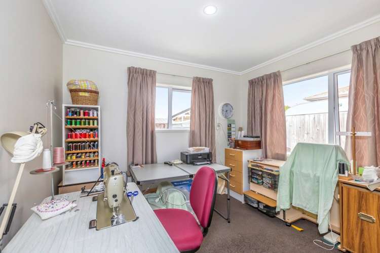15 Lieshout Way Pukekohe_11