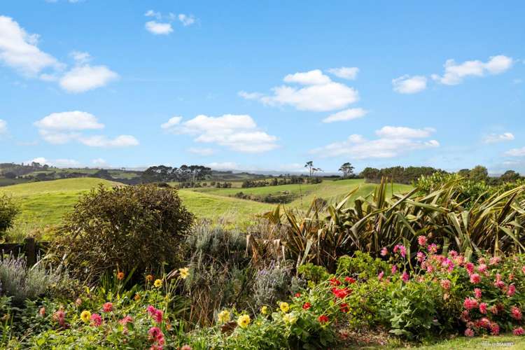 146 Cooper Road Pollok_10