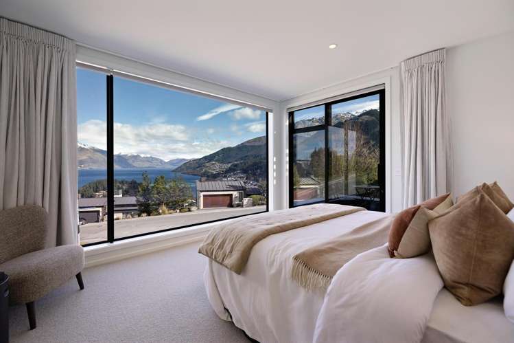 11 Belfast Terrace Queenstown_18