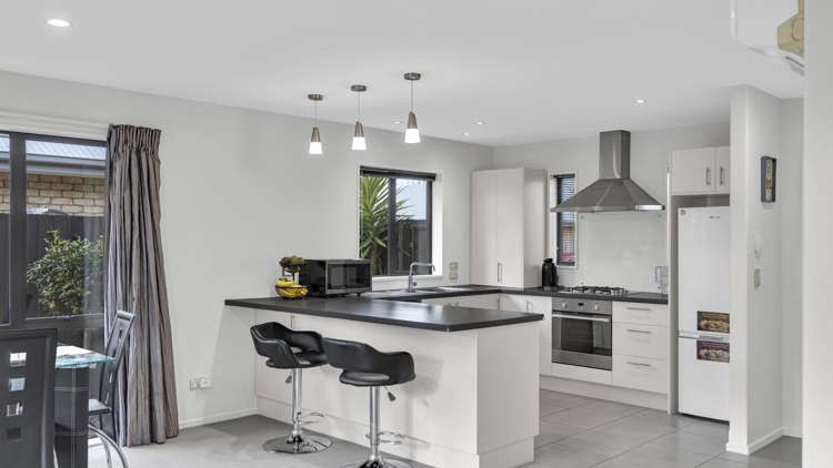 66a Somerville Crescent Aidanfield_5