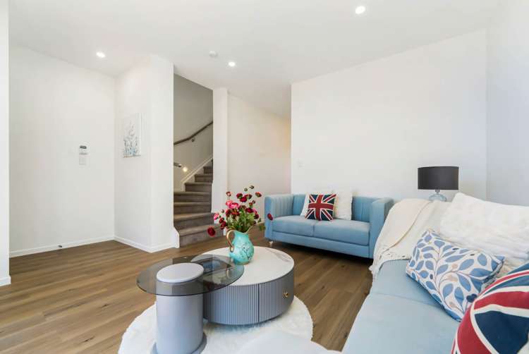 9 Woven Place Karaka_6