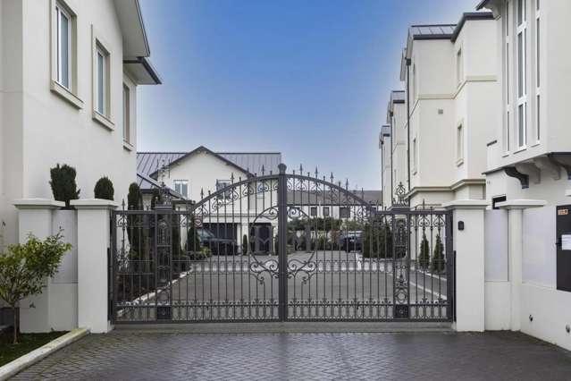 Timeless Elegance and Exclusive Living by Hagley Park