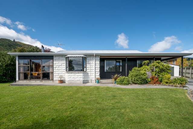 78 Moana View Road Waikawa_2