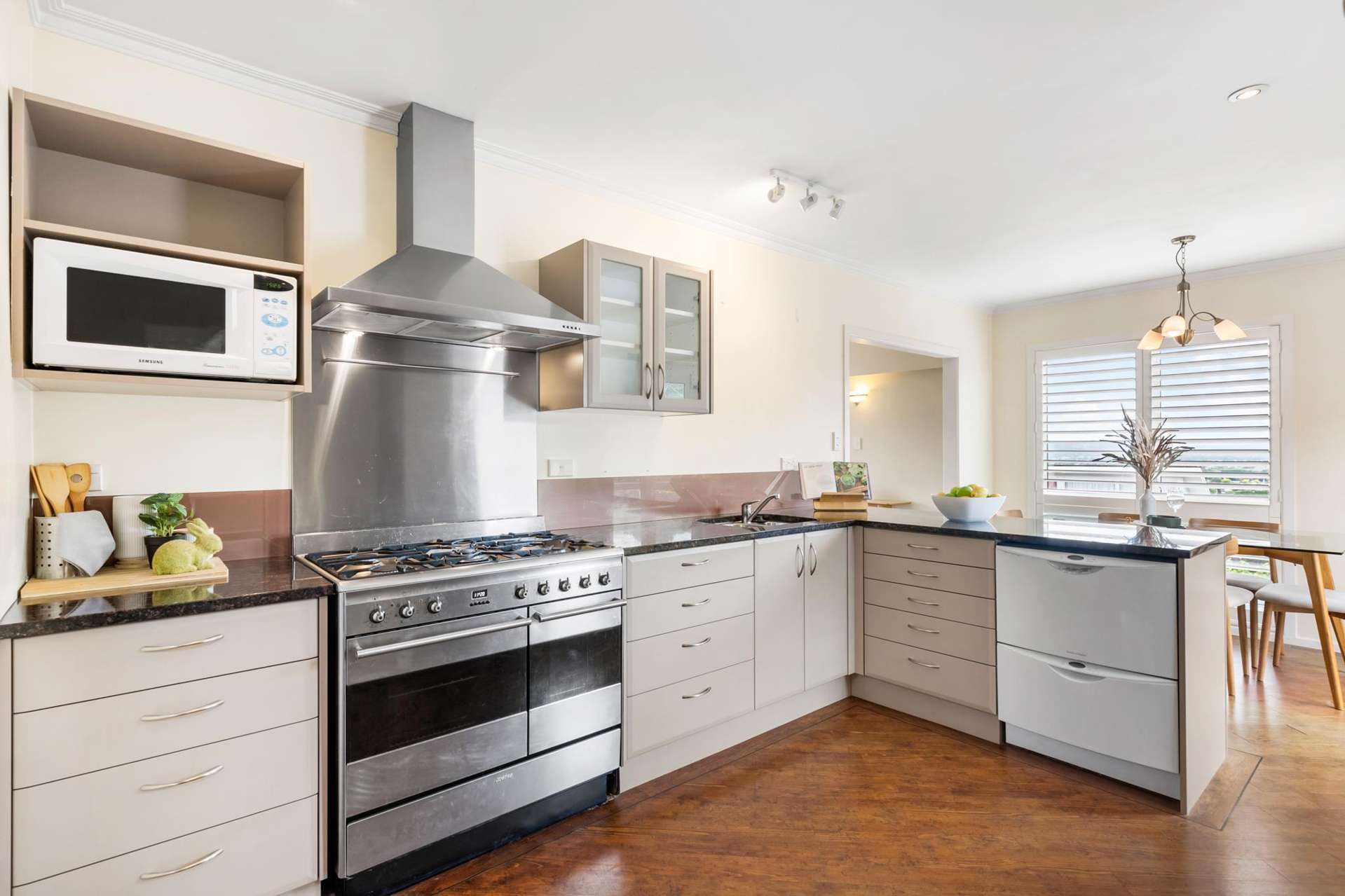 8 Alleyne Court Brown Owl_0