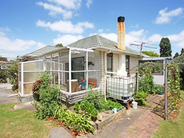 37 Edmund Hillary Avenue Papakura_14