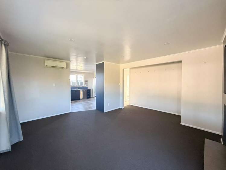 1 Terence Street 11209_4