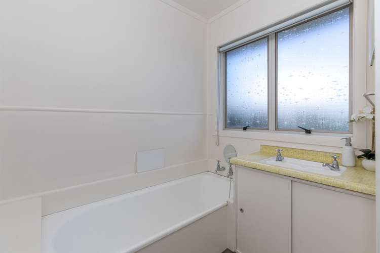 8a Tanekaha Place Pukete_10