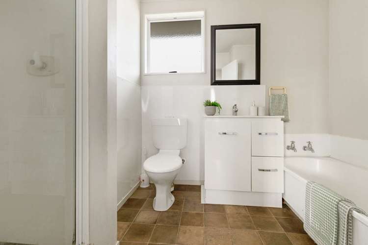 7 Amethyst Place Pukehangi_13