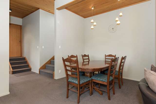 5 Chestnut Place Pukete_4