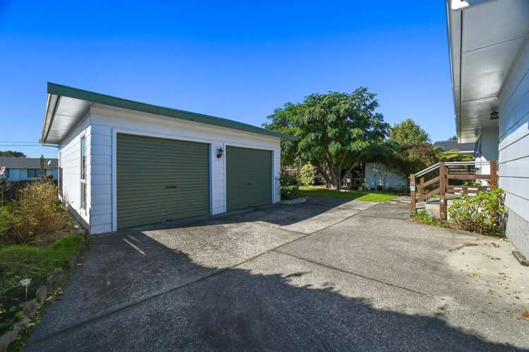 18 Alison Street Mangakakahi_18