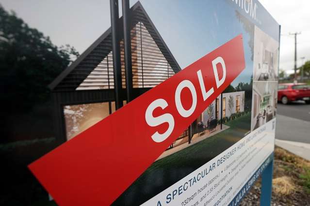 Tony Alexander: Three global threats that could derail house price revival