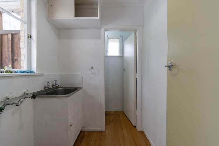 23 Greta Street Glenview_15
