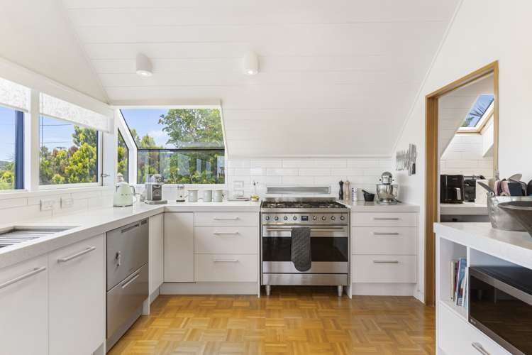 132 Churchill Road Rothesay Bay_11