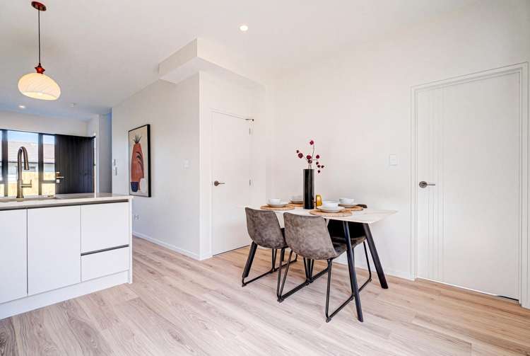 15 Montclair Rise Browns Bay_10