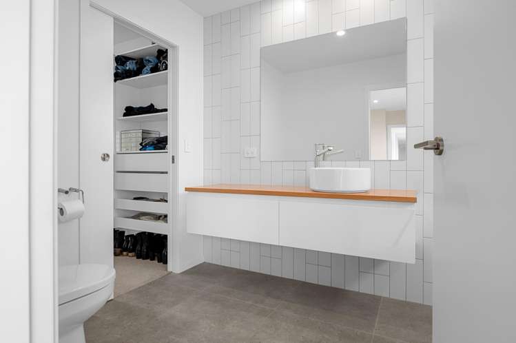 77 Alan Livingston Drive Cambridge_27