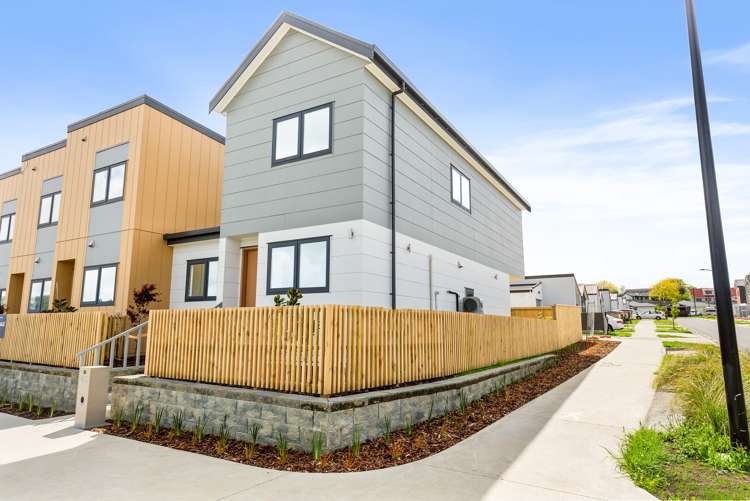 35 Otuwairoa Esplanade Opaheke_12