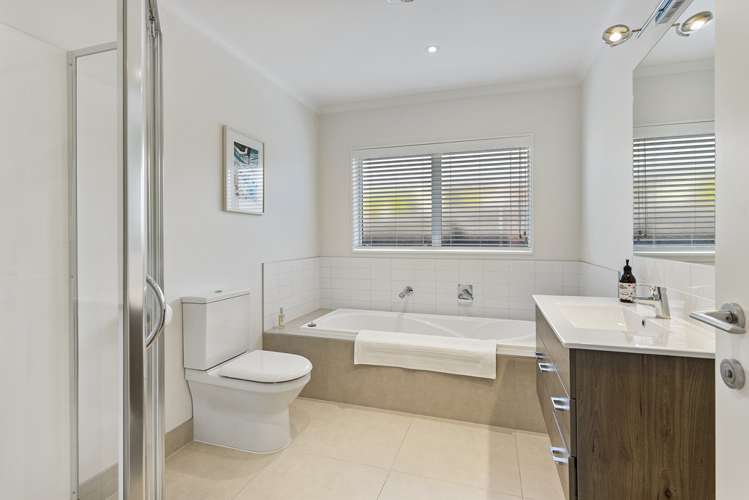 32 Weatherly Drive Beachlands_12