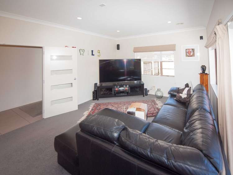 43 Erlestoke Crescent Churton Park_4