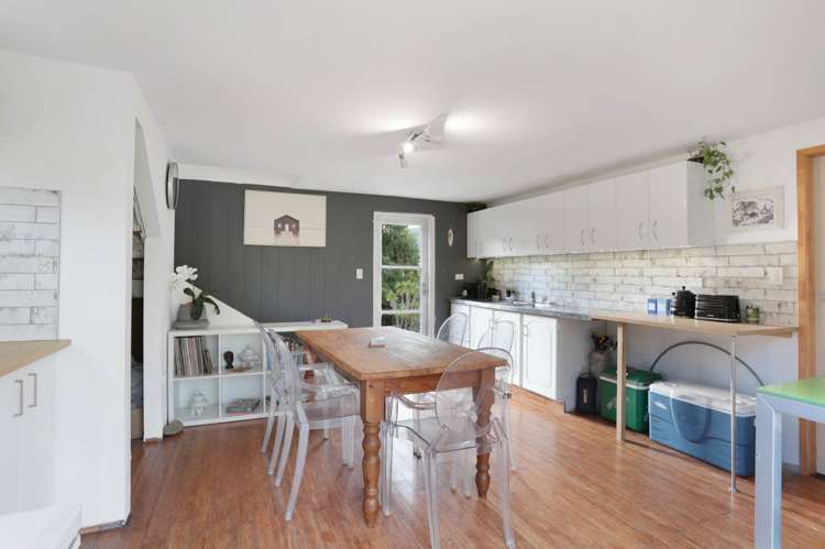 109 Bethells Road Waitakere_40