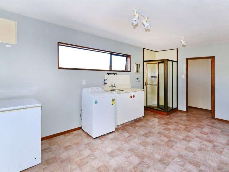 4 Snowdon Place Darfield_15