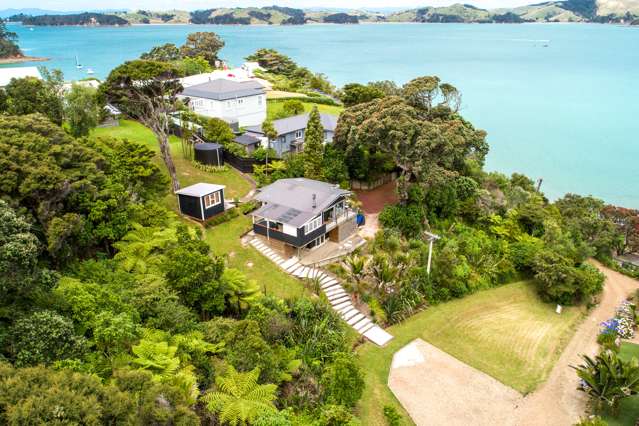 7 Neil Avenue Waiheke Island_3