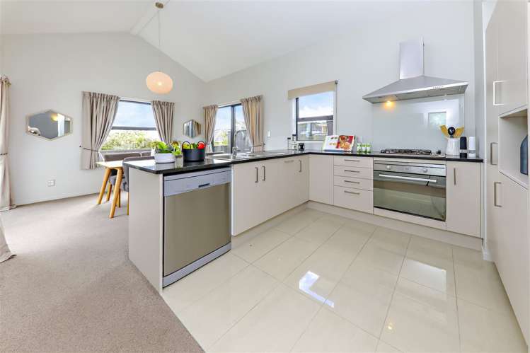 21 Hirimate Place Flat Bush_7