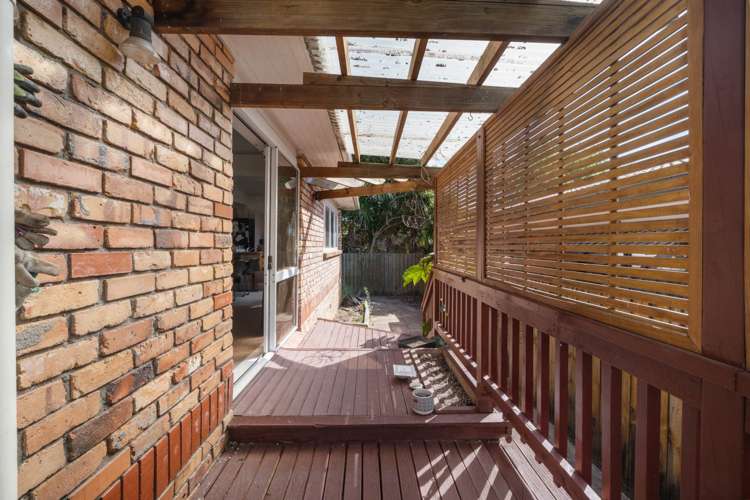 2/2 Plane Street Avondale_18