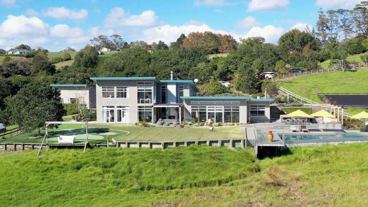 426 Whitford Road Whitford_34