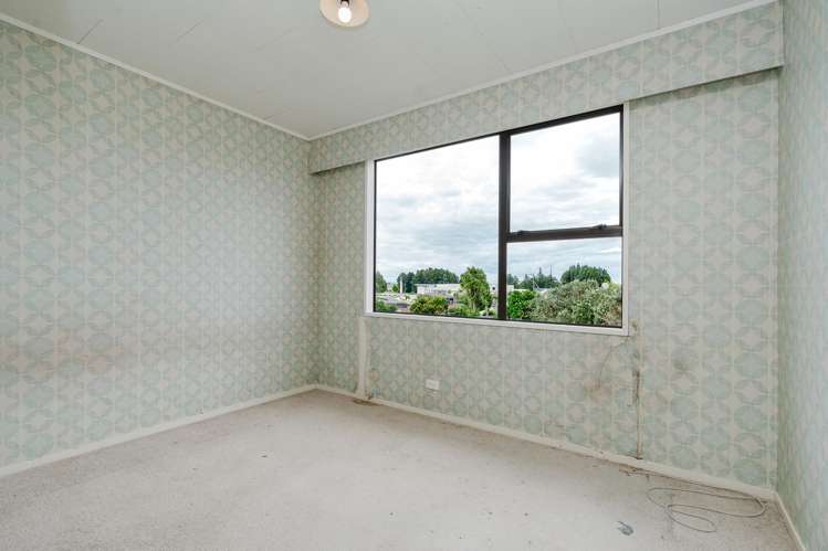 16 Cowley Drive Temple View_8