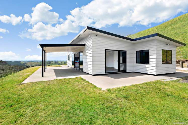 135 Douglas Road Awhitu_6