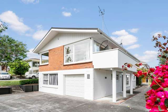 1/59 Glenmore Road Sunnyhills_2