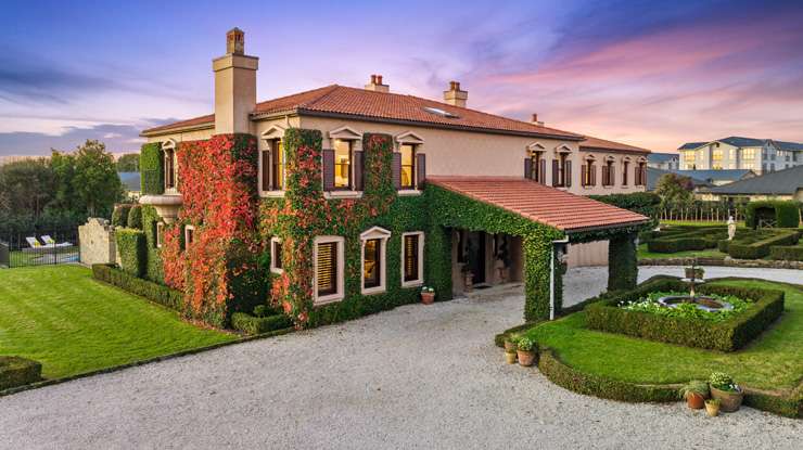 The luxury homestead at 291 North Road, in Auckland’s Clevedon, sits on 15.37ha. Photo / Supplied