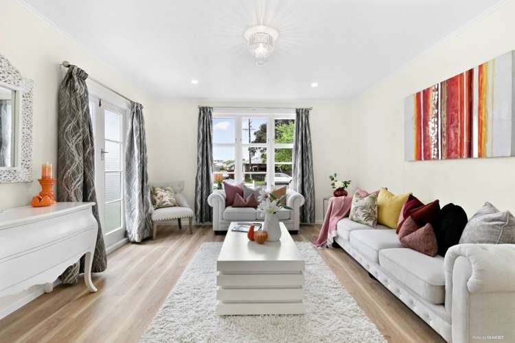 41 Cobham Crescent Kelston_3