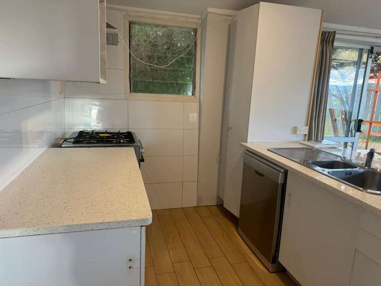  26 Tania Place Blockhouse Bay_3