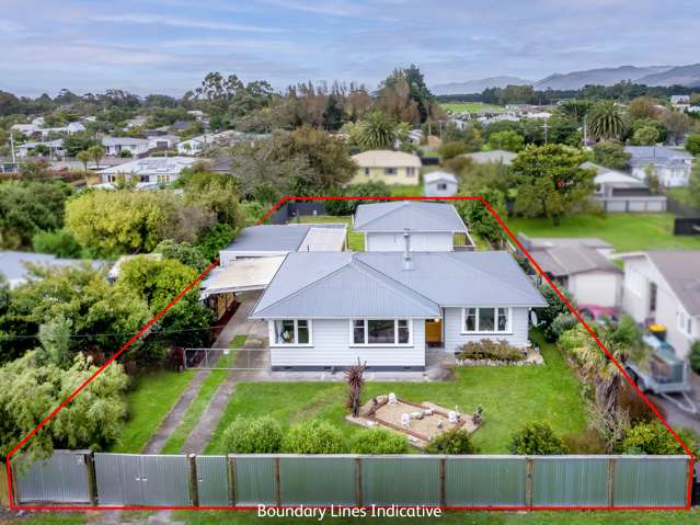 32 William Benton Street Featherston_2