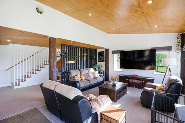 34 Highland View Drive Tokomaru_2