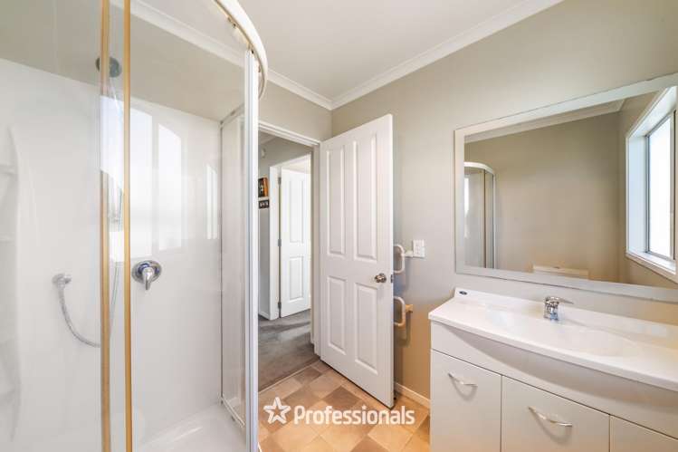 17 Woodland Mews Wainuiomata_12