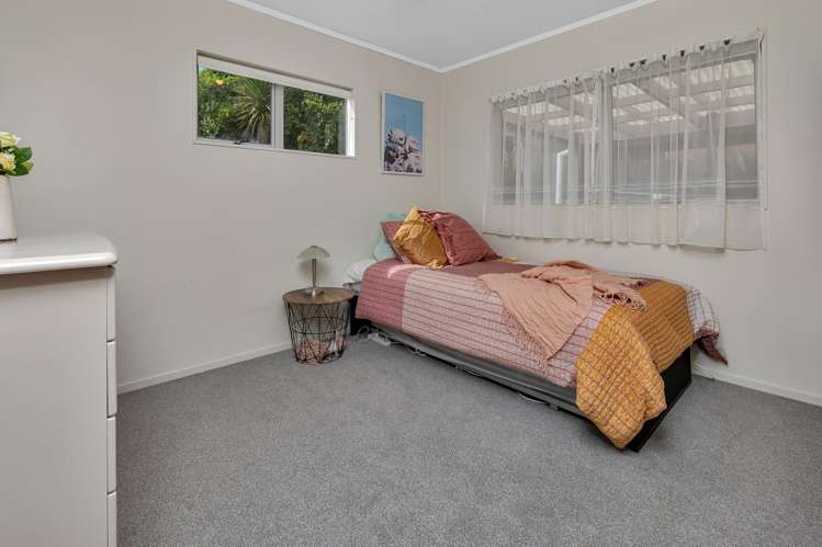 11B Robin Hood Place Onerahi_11