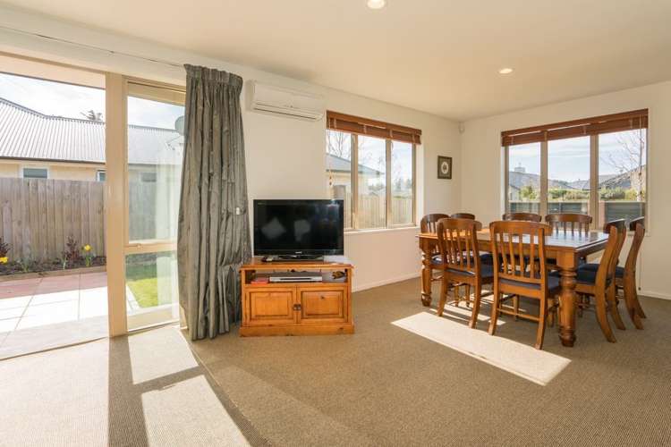 11 Tatahi Street Parklands_3