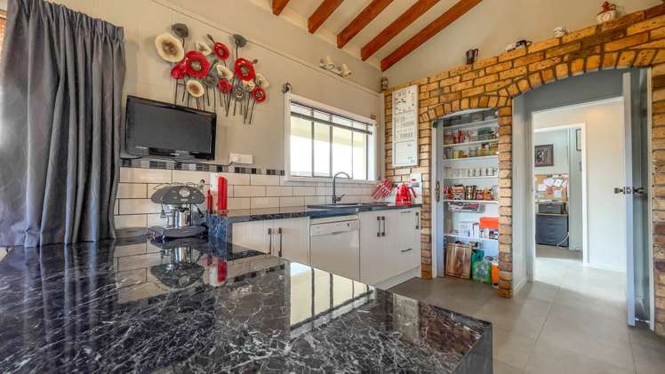 14 Peria Road Matamata_29