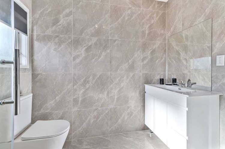 2/8 Anglers Way Wattle Downs_7