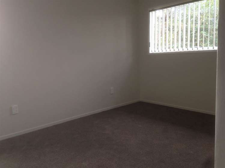 4 Raglan Street Mangere East_1