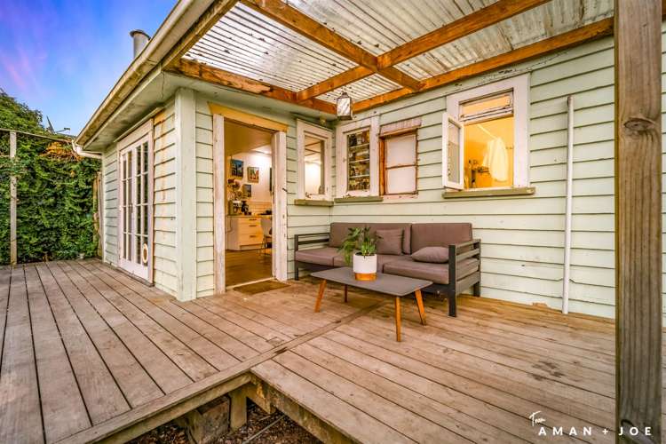 37 Wainui Avenue Point Chevalier_5